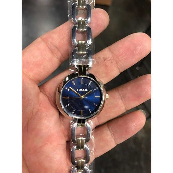 Fossil BQ3853 Kerrigan Three-Hand Two-Tone Stainless Steel Watch - Picture 3 of 6